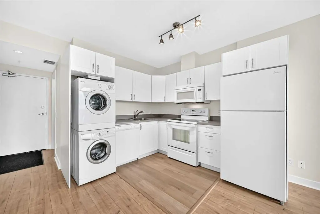 30 Brentwood Common NW #502