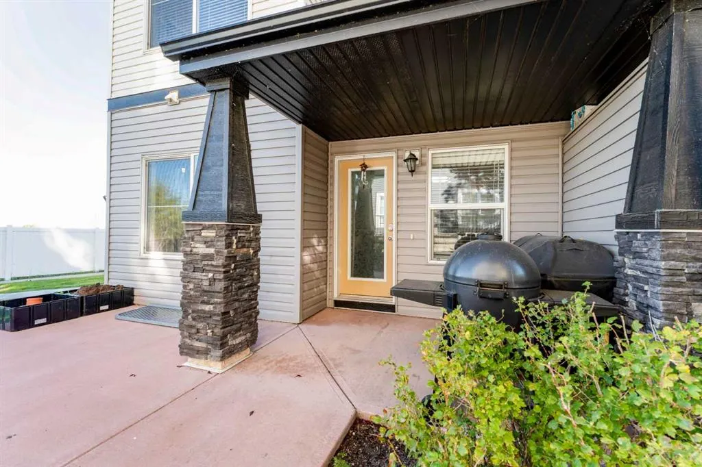 249 Copperpond Landing SE