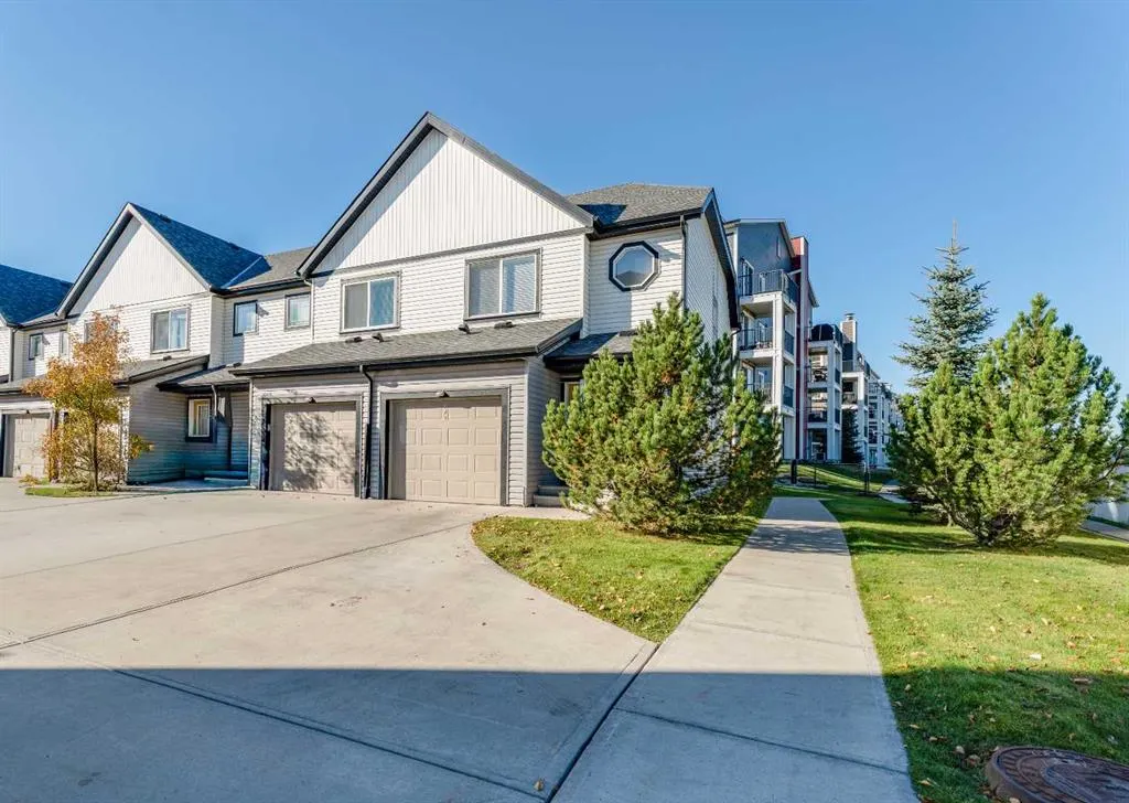 249 Copperpond Landing SE