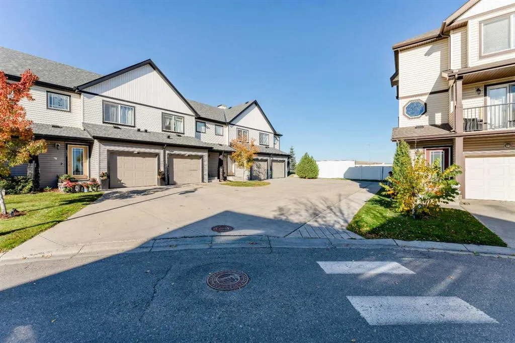 249 Copperpond Landing SE