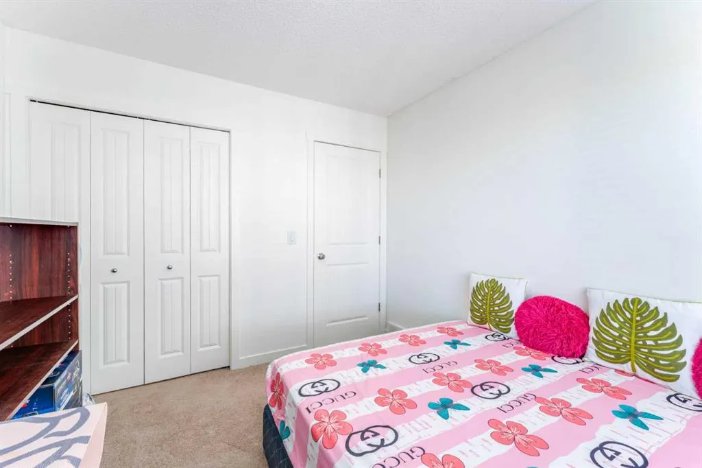 249 Copperpond Landing SE