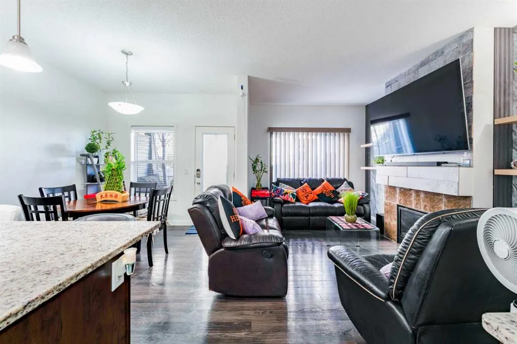 249 Copperpond Landing SE