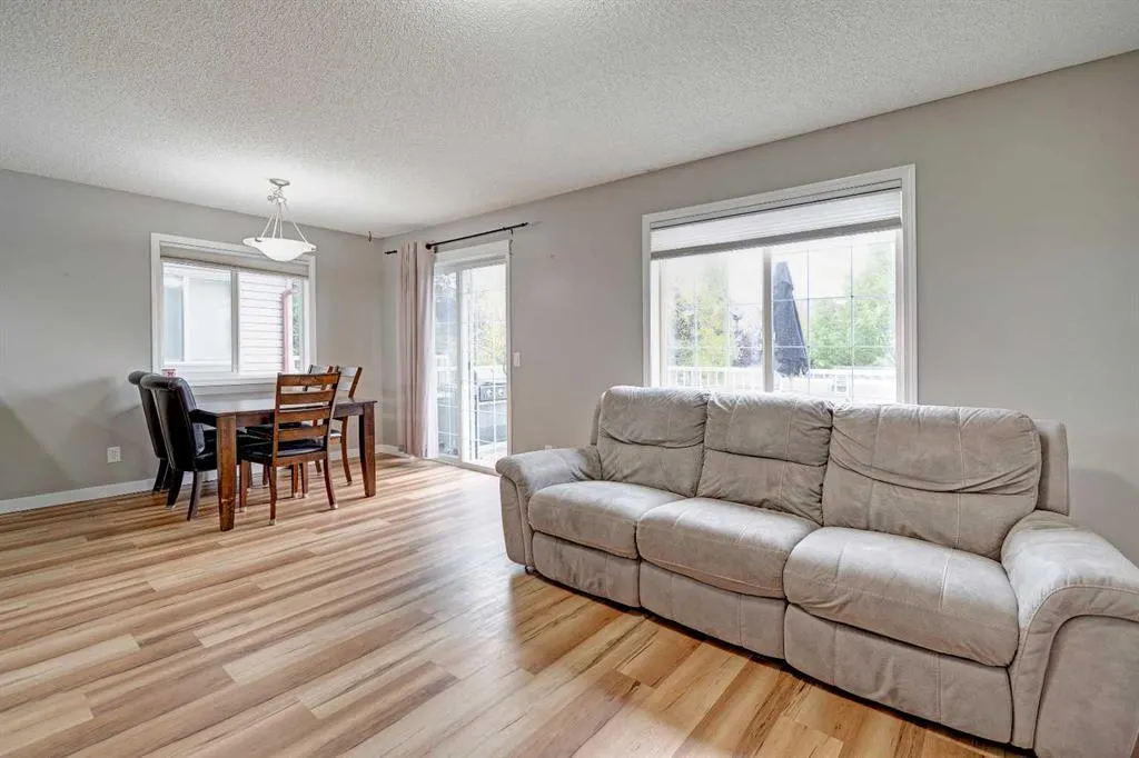 154 Canals Circle SW