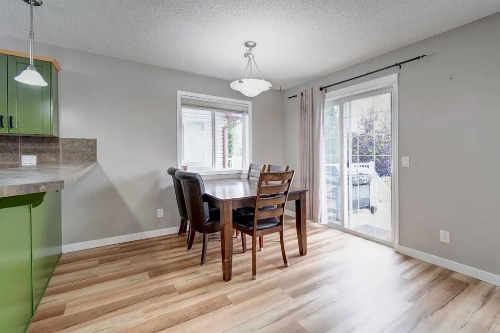 154 Canals Circle SW