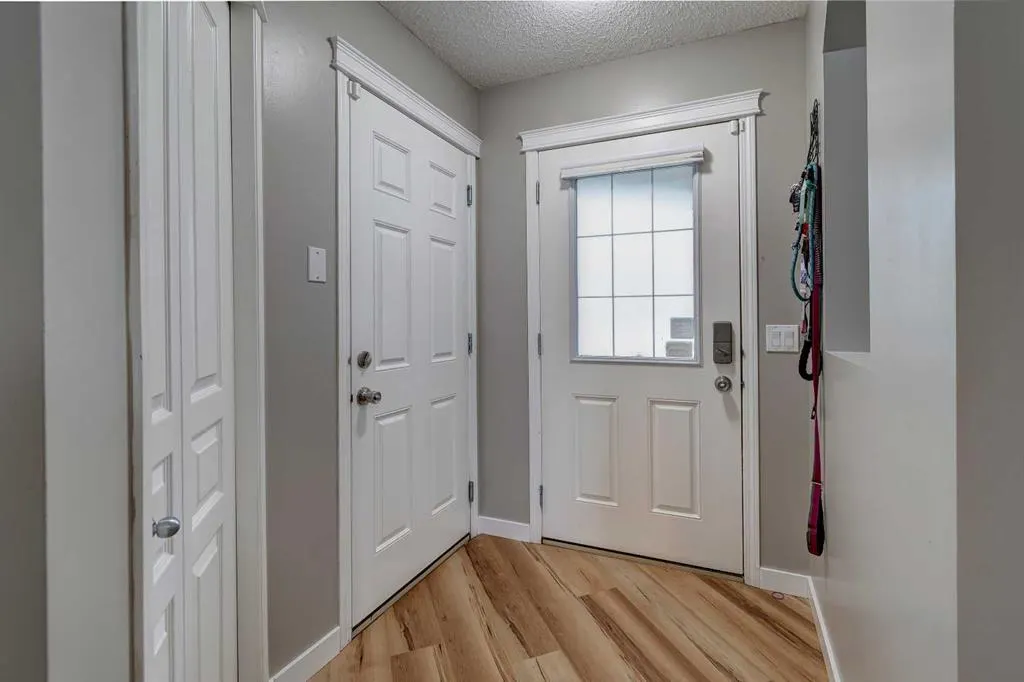 154 Canals Circle SW