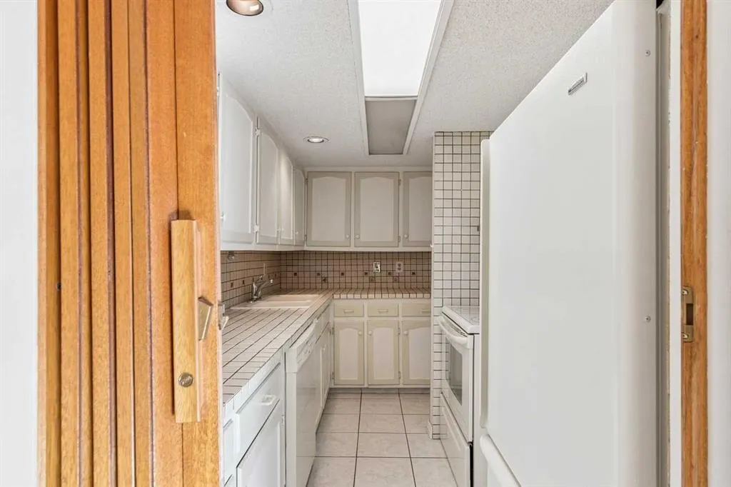 629 Royal Avenue SW #303