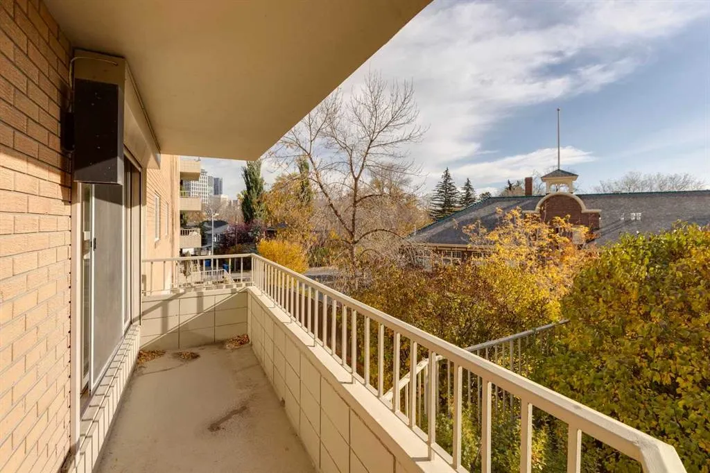 629 Royal Avenue SW #303