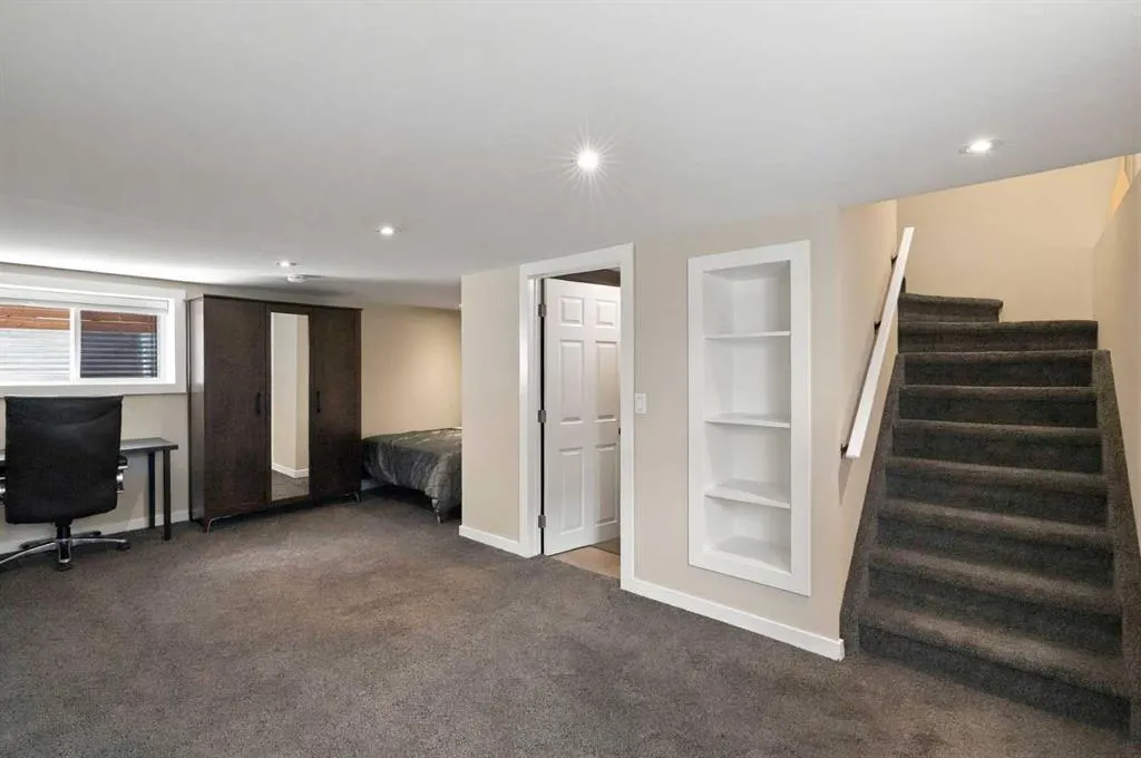 210 Cottageclub Crescent