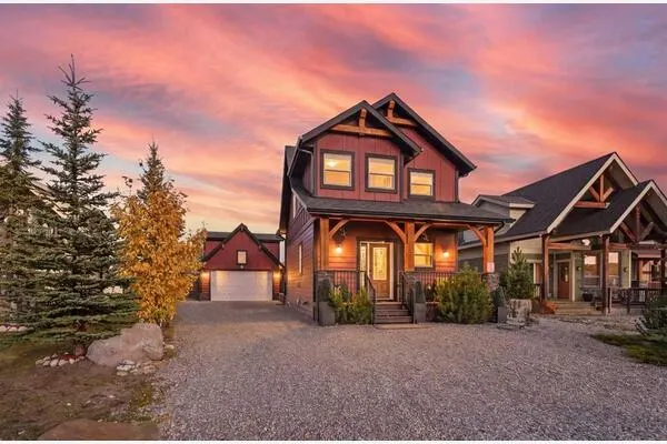 210 Cottageclub Crescent