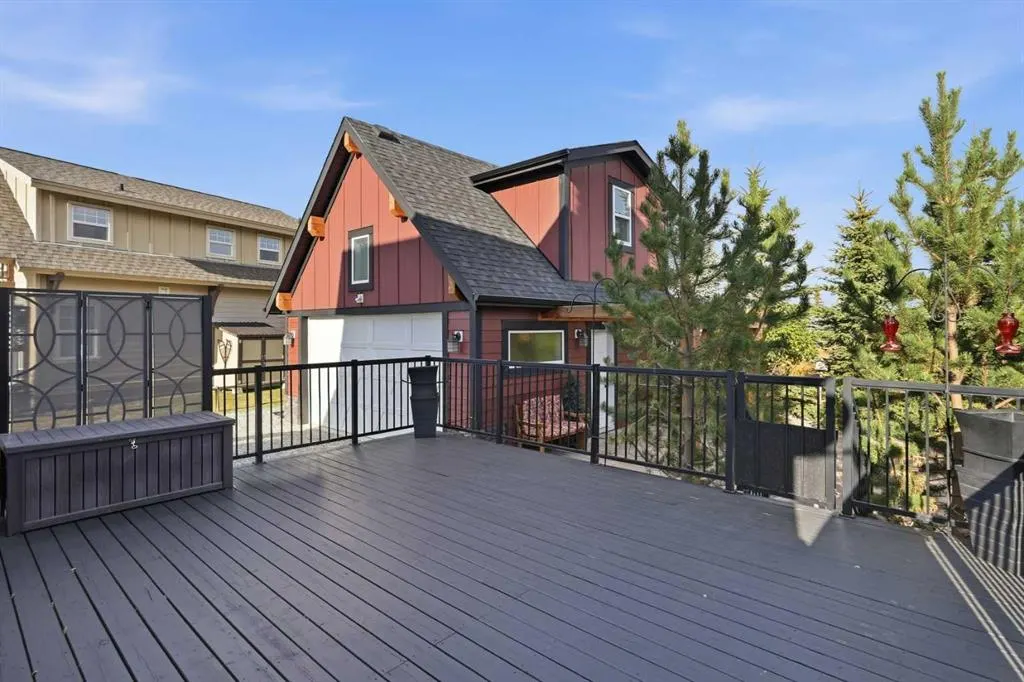 210 Cottageclub Crescent