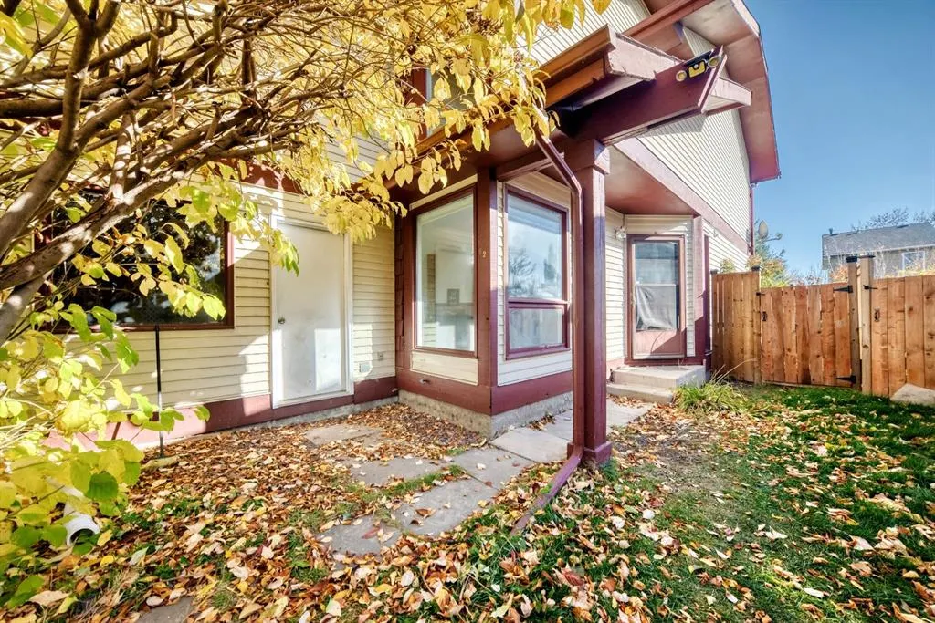 52 Templegreen Bay NE