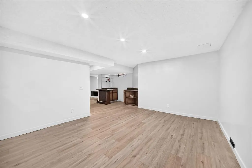 52 Templegreen Bay NE