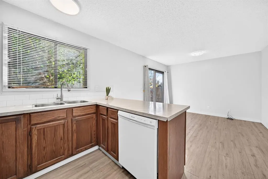 52 Templegreen Bay NE