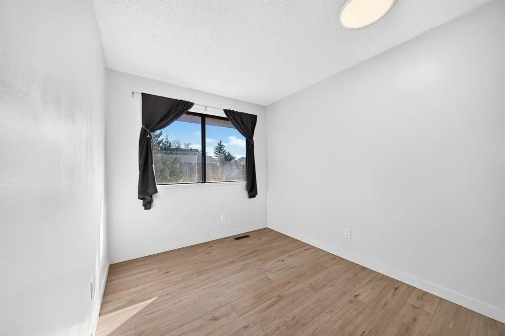 52 Templegreen Bay NE
