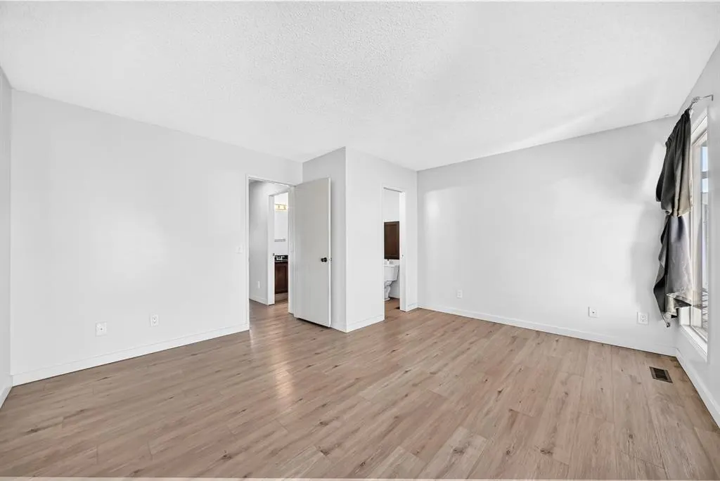 52 Templegreen Bay NE