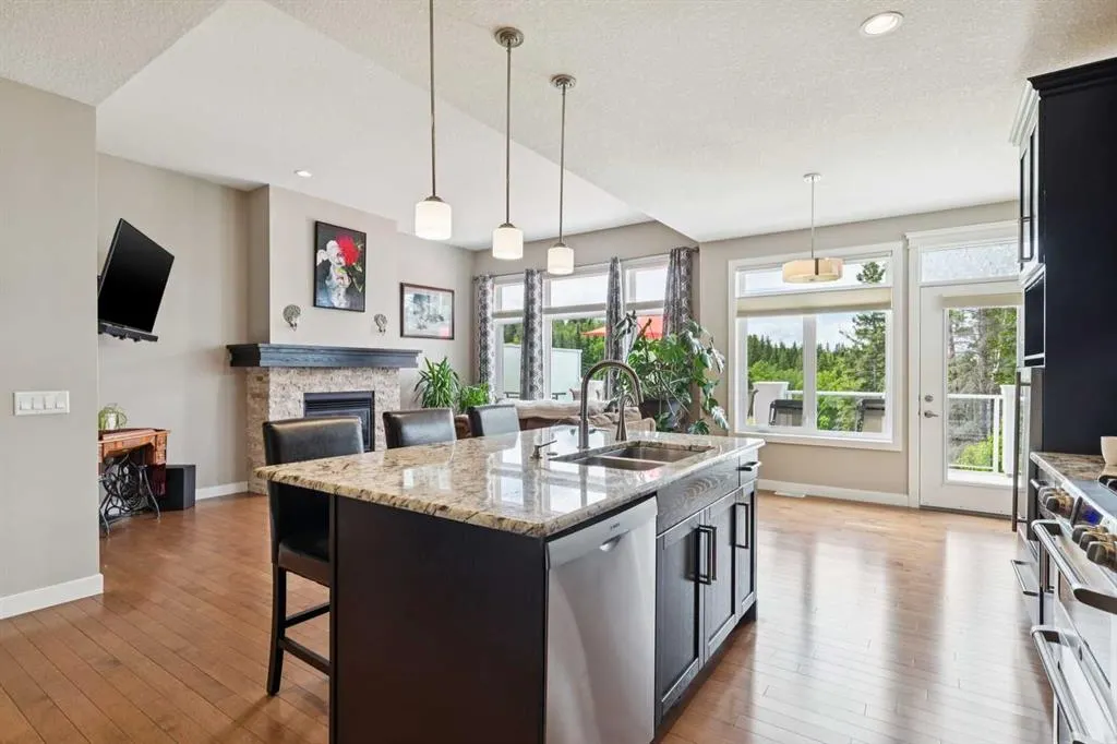 27 Ridge View Place