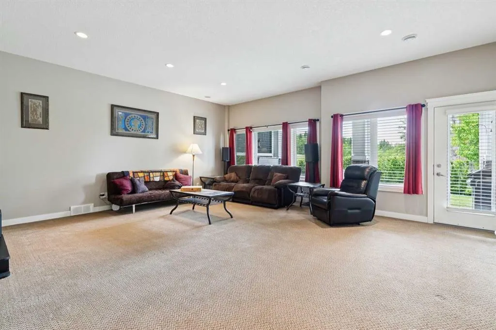 27 Ridge View Place