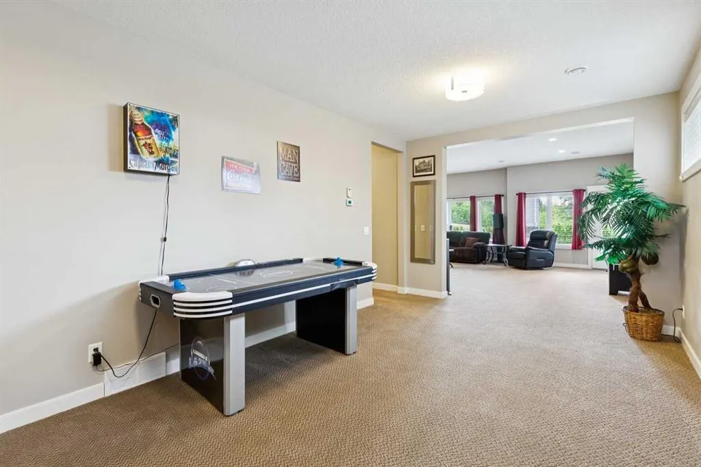 27 Ridge View Place