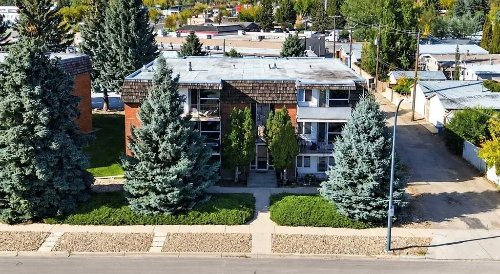 1716 Henderson Lake Boulevard S #304