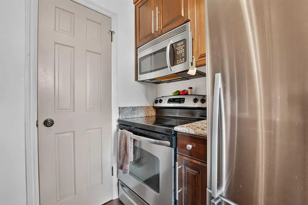 1716 Henderson Lake Boulevard S #304
