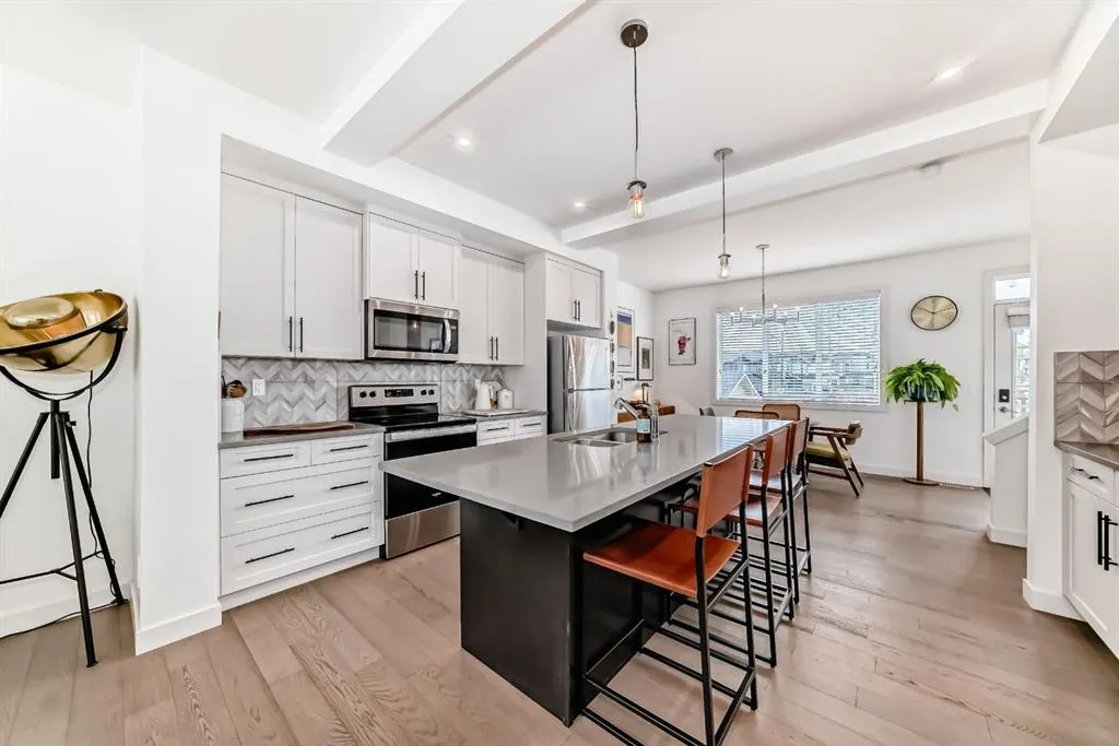 38 Precedence Glen