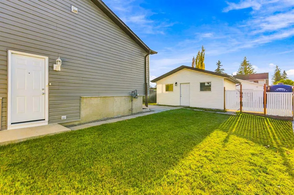 3602 Cedarille Drive SW