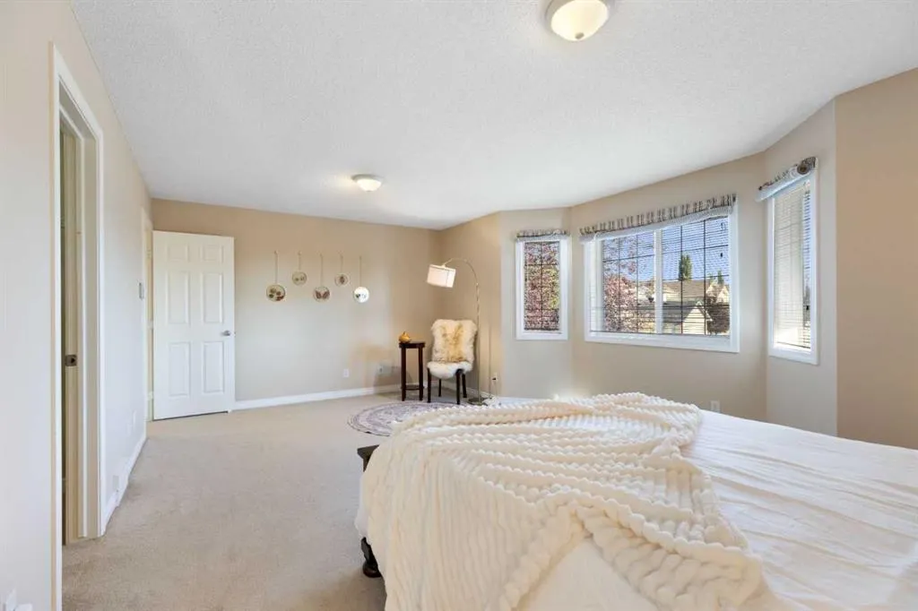 26 West Springs Road SW