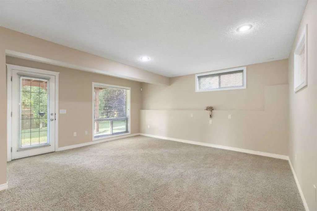 26 West Springs Road SW
