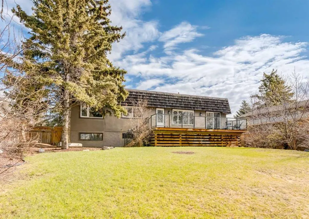 176 Mapleburn Drive SE
