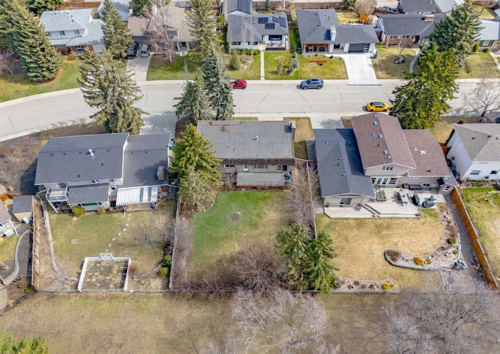 176 Mapleburn Drive SE