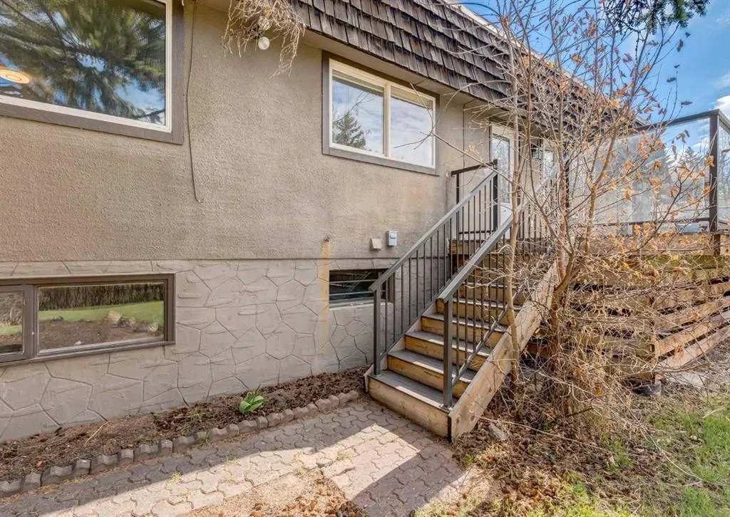 176 Mapleburn Drive SE