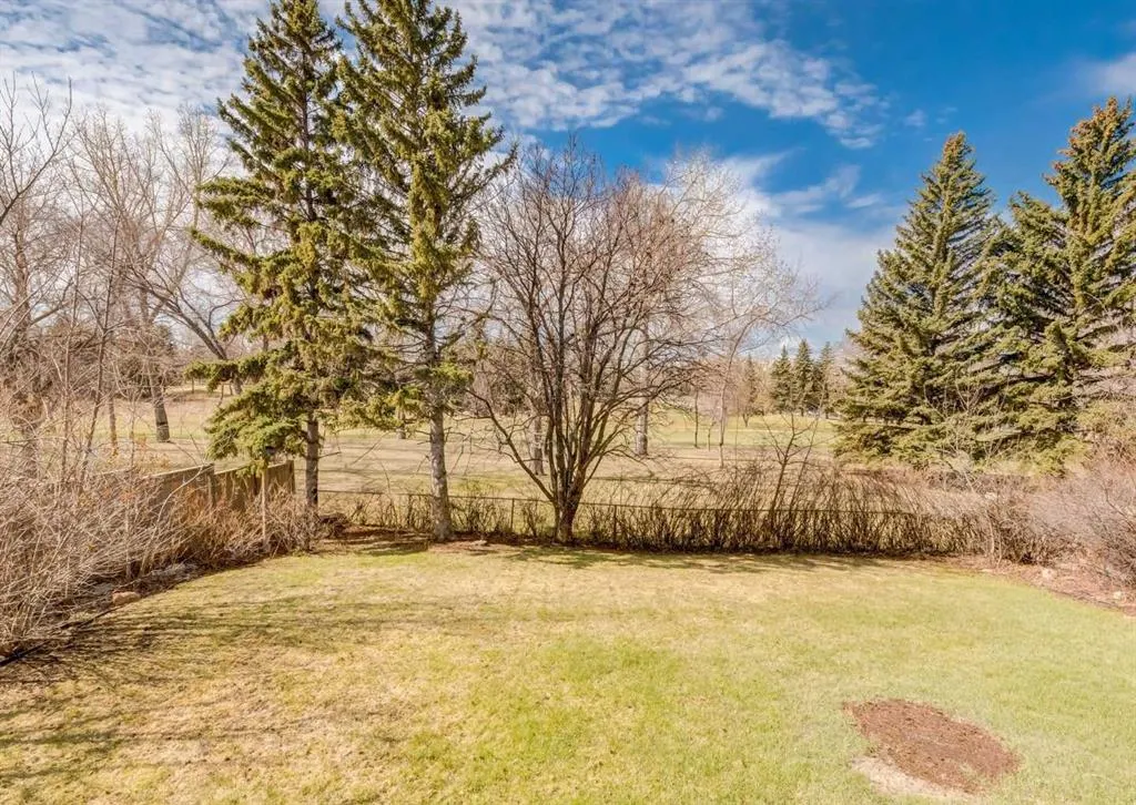 176 Mapleburn Drive SE