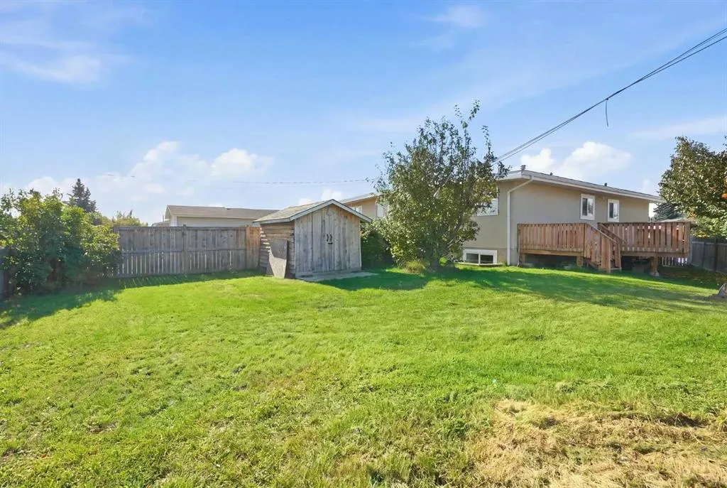 203 Penbrooke Close SE
