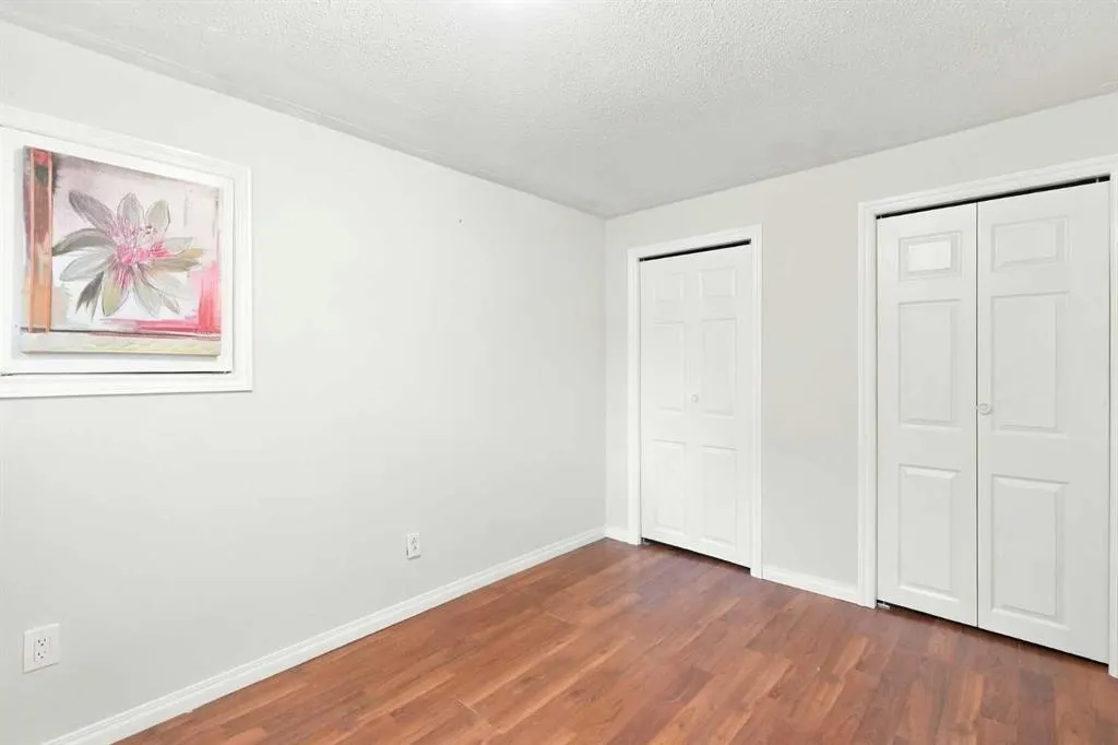 203 Penbrooke Close SE