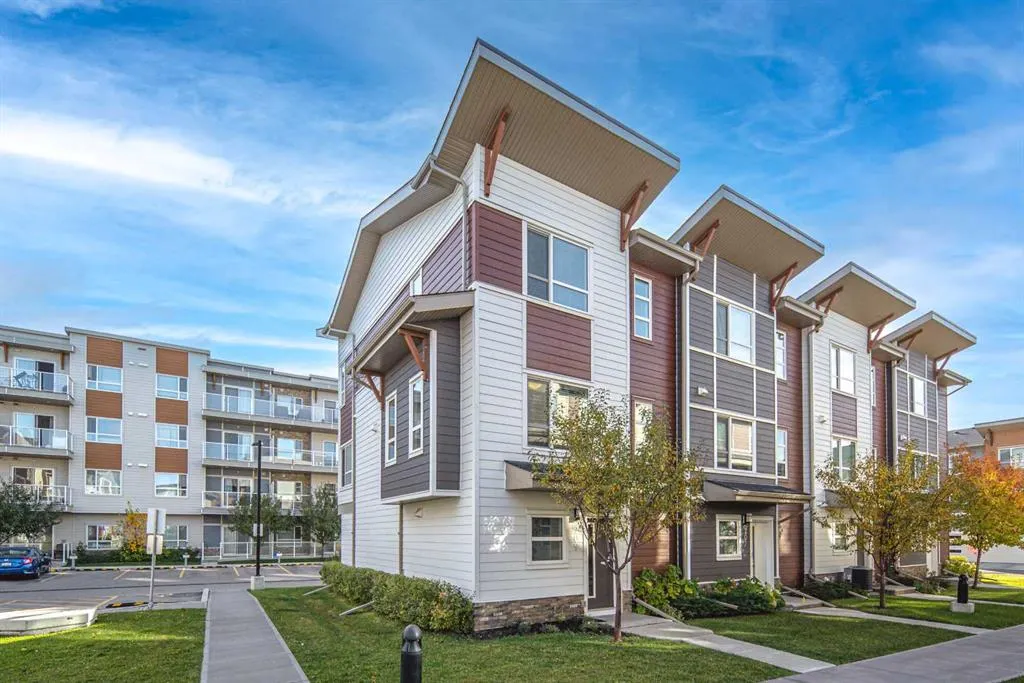 209 Harvest Hills Common NE