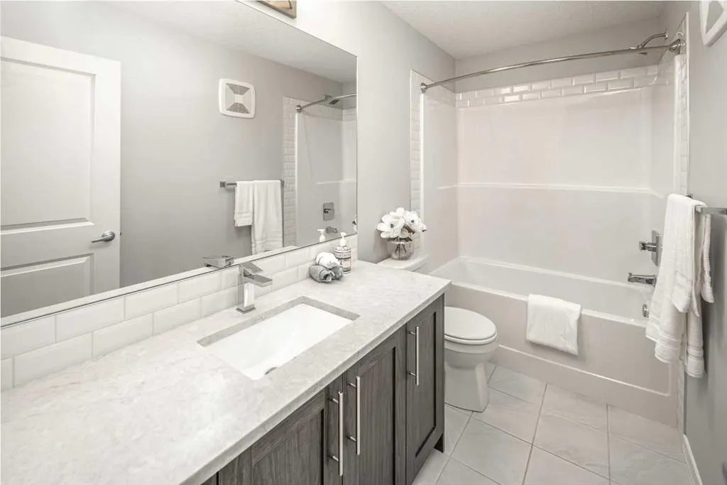 209 Harvest Hills Common NE