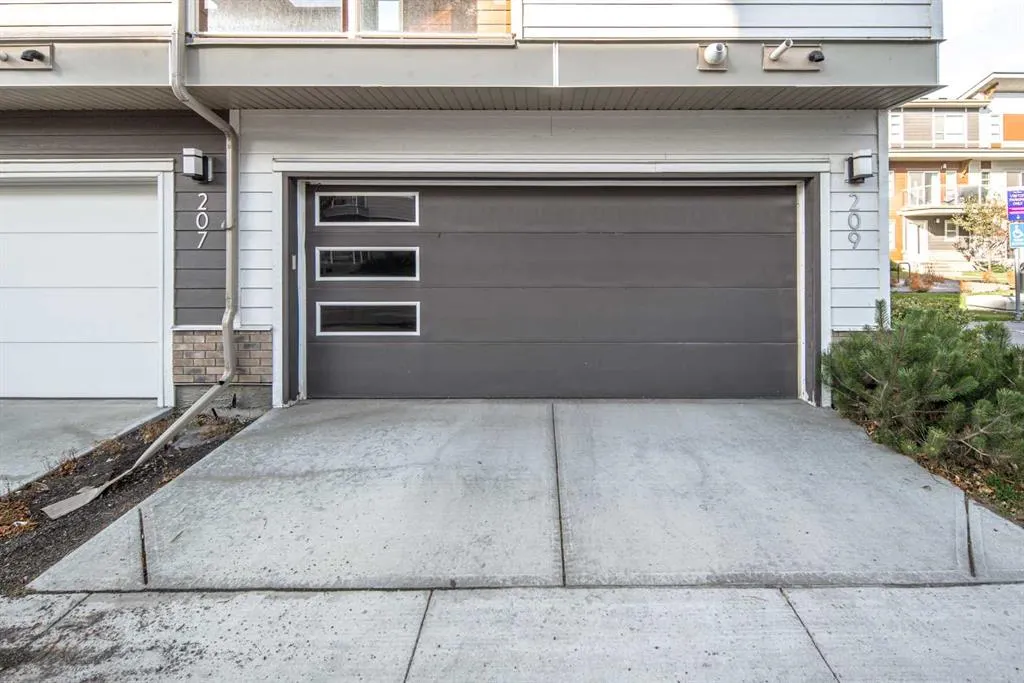 209 Harvest Hills Common NE