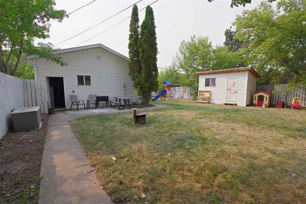 510 10 Street N