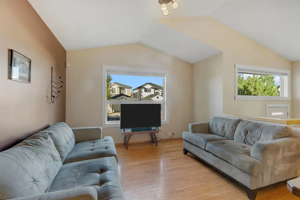 82 Bridleridge Road SW
