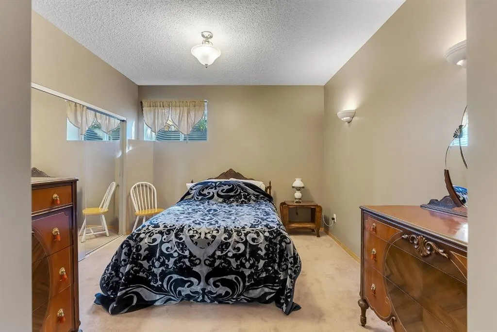 82 Bridleridge Road SW