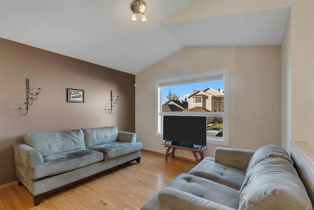 82 Bridleridge Road SW