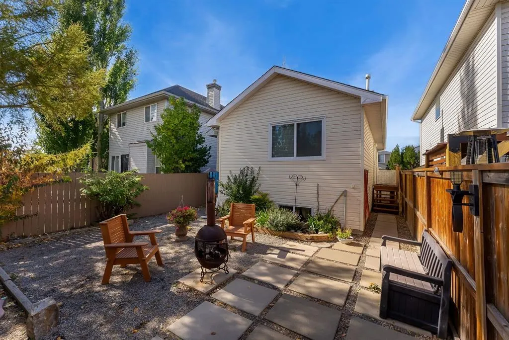 82 Bridleridge Road SW