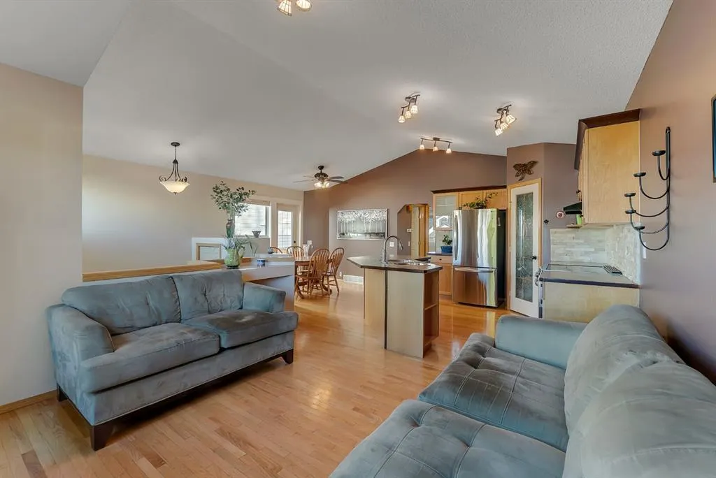82 Bridleridge Road SW