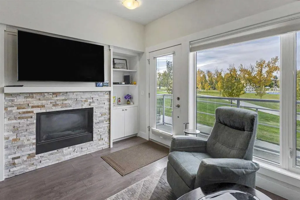 20 Brentwood Common NW #304