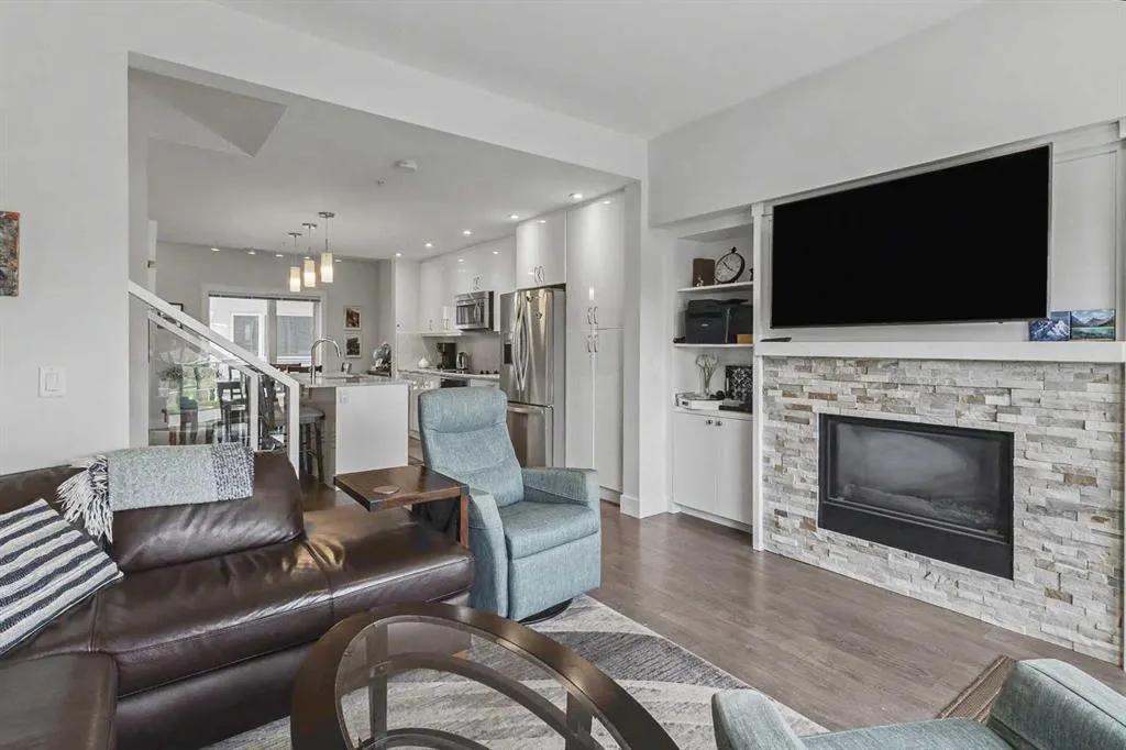 20 Brentwood Common NW #304