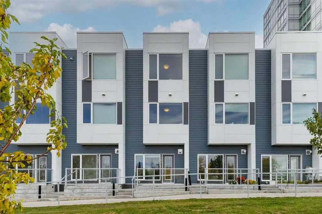 20 Brentwood Common NW #304