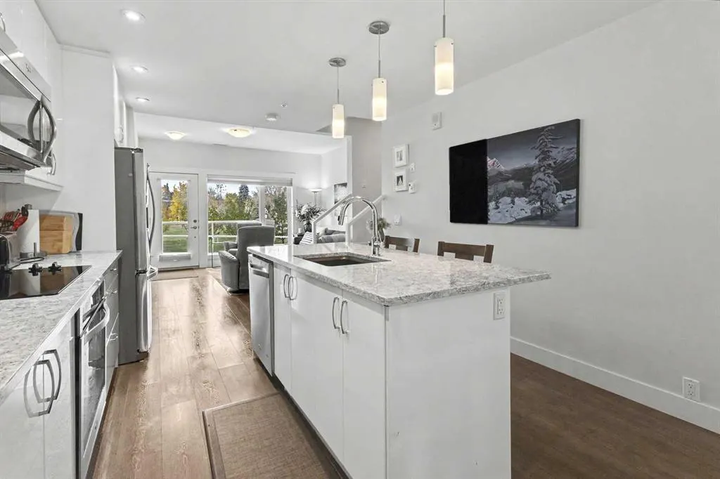 20 Brentwood Common NW #304