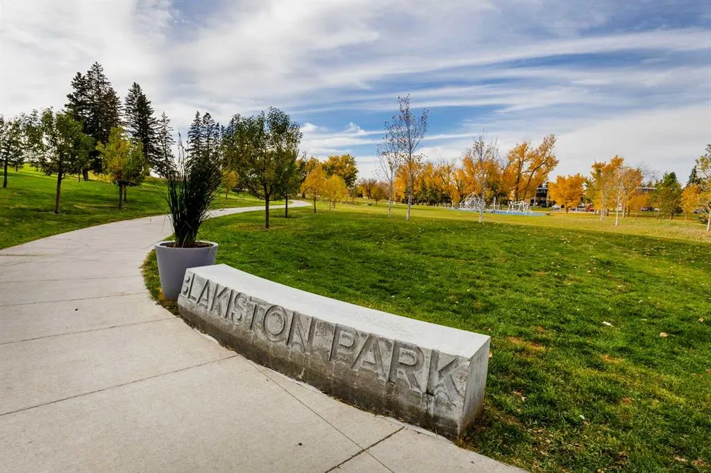 20 Brentwood Common NW #304