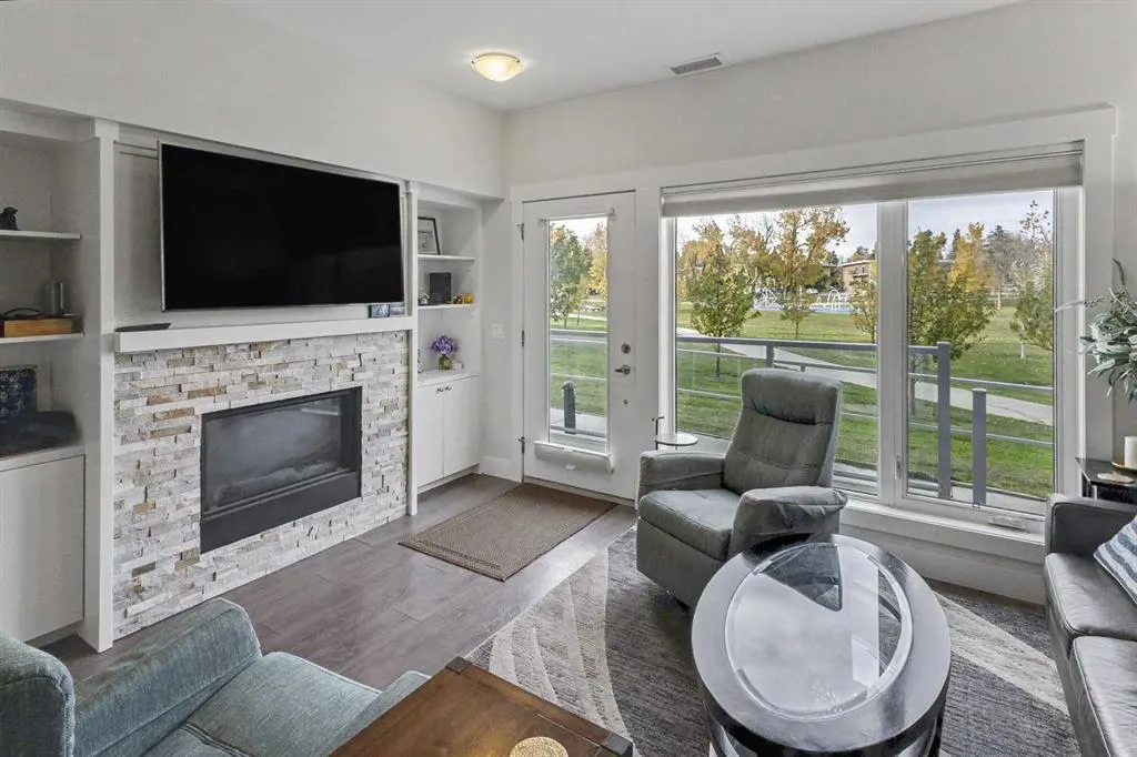 20 Brentwood Common NW #304