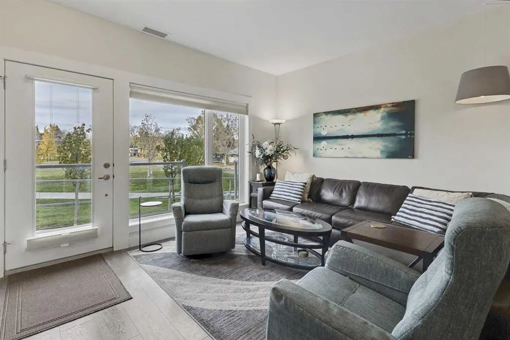 20 Brentwood Common NW #304